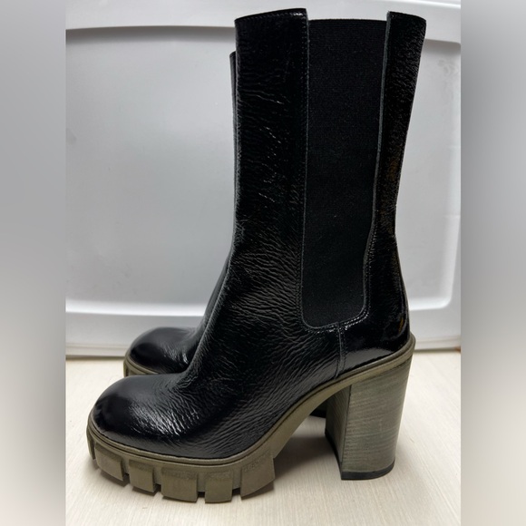 L’Idea by Lori Boots - Picture 3 of 5